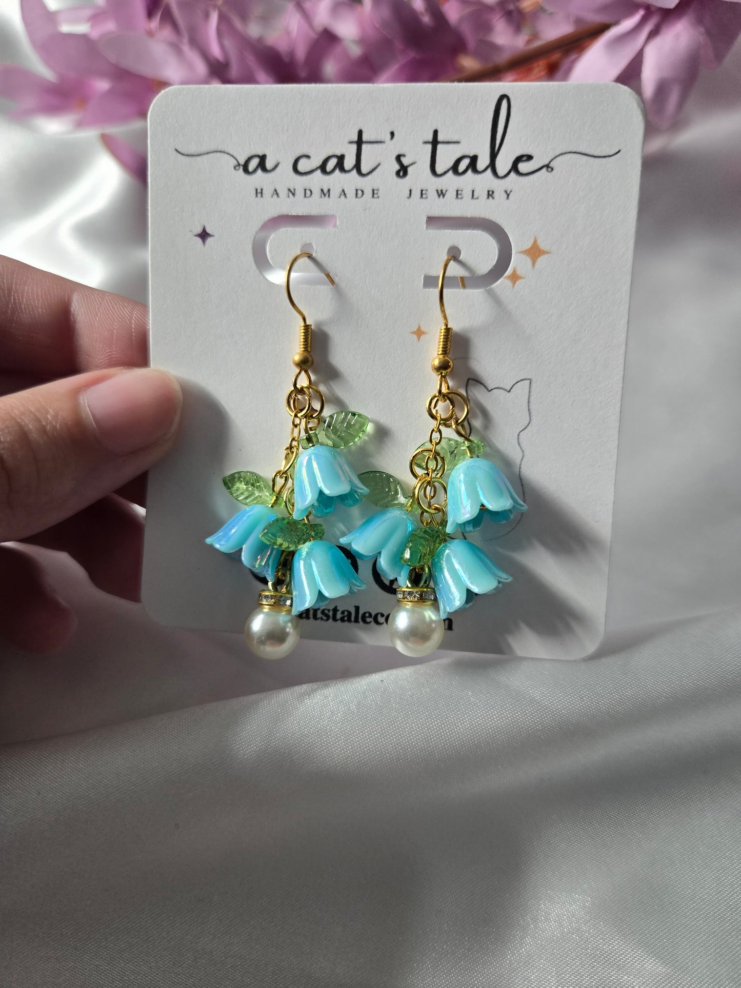 LILY OF THE VALLEY EARRINGS (BLUE)