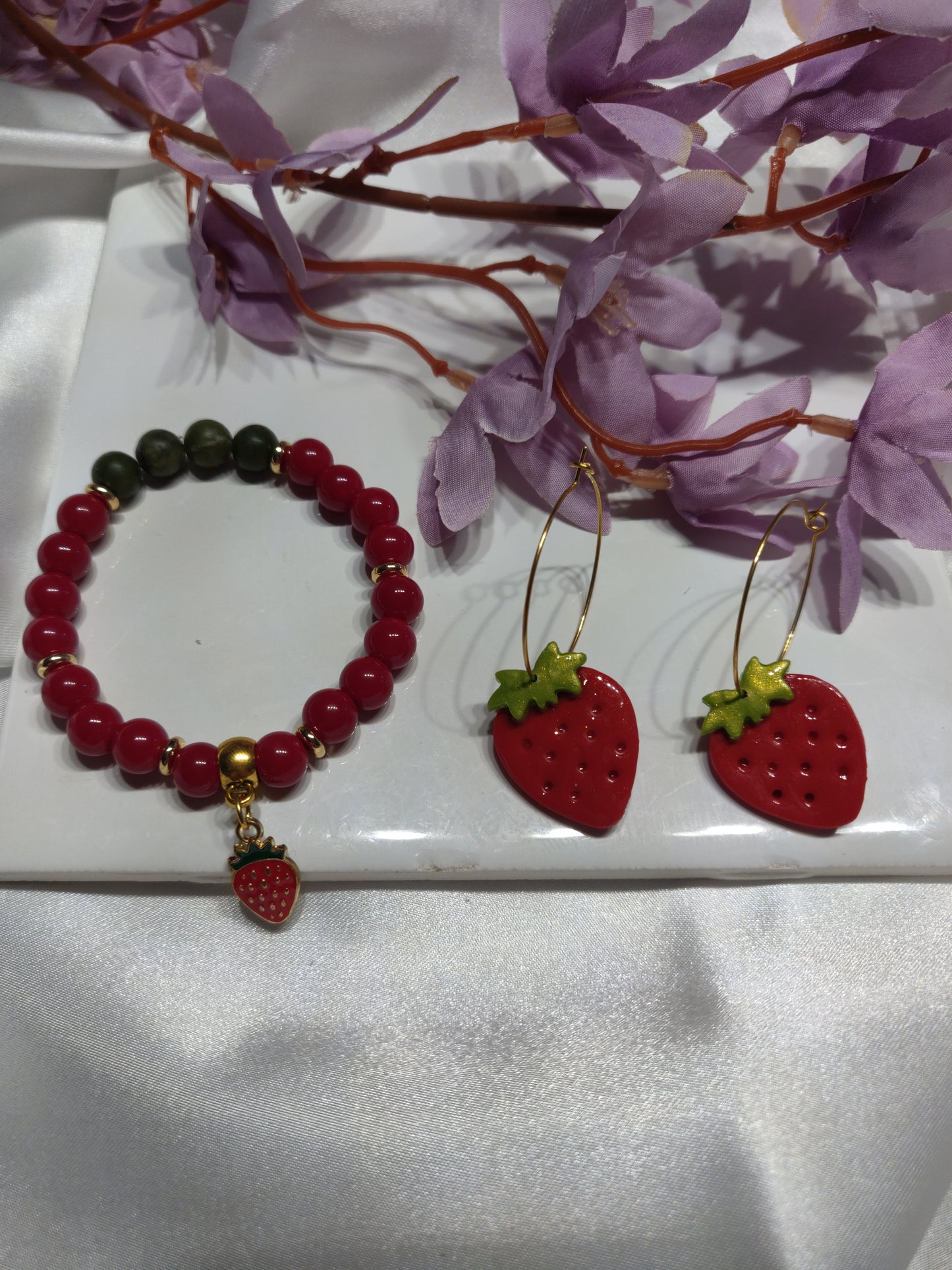 STRAWBERRY DREAM BRACELET